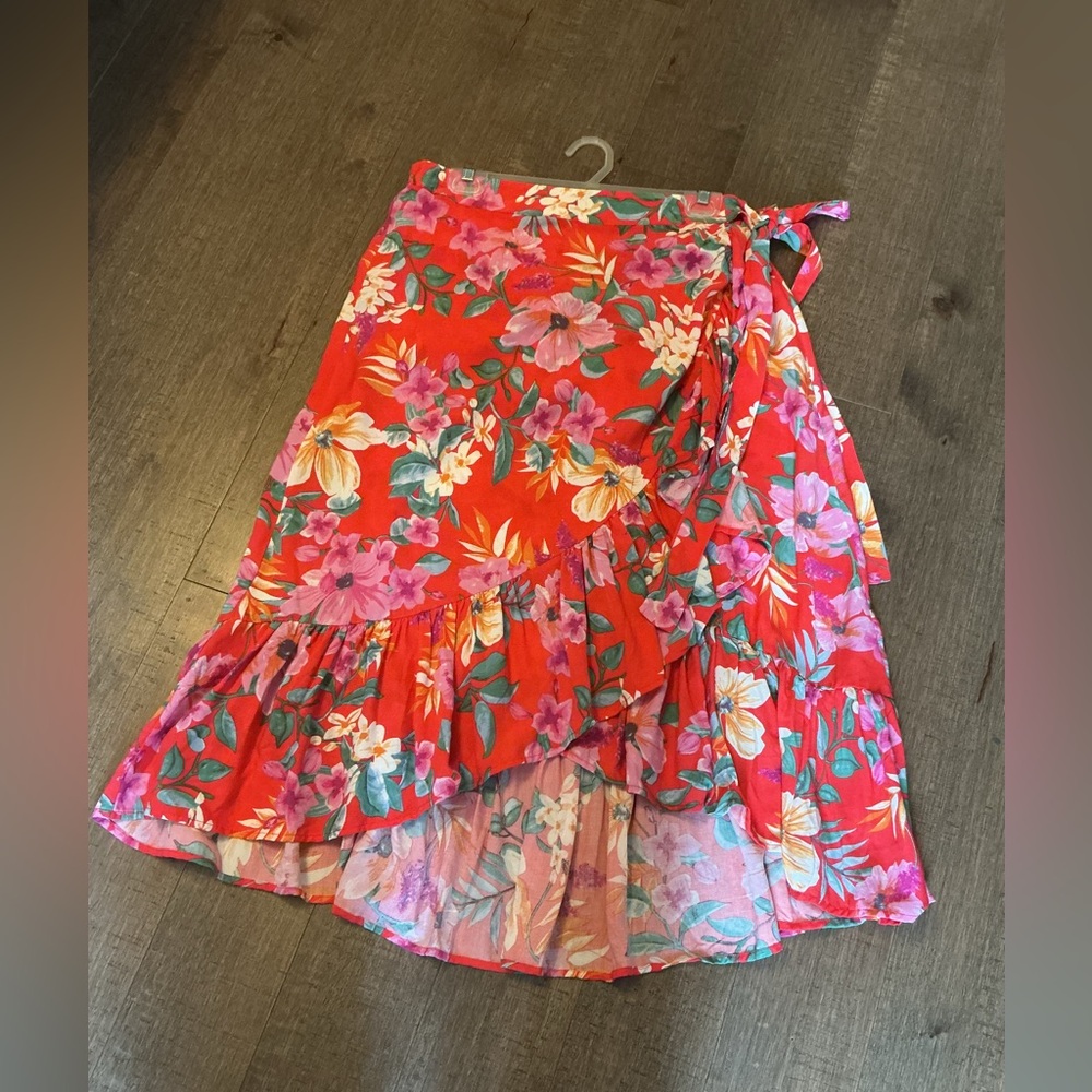 NWT Cynthia Rowley floral rayon wrap skirt size medium